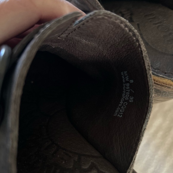 Born Women’s shoes. Size 9. Worn once. Gorgeous mottled grey colouring. $100 - Picture 8 of 8